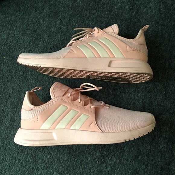 Women’s Pink/White Adidas Sneakers Size 7 * Form on Price. - Picture 1 of 4